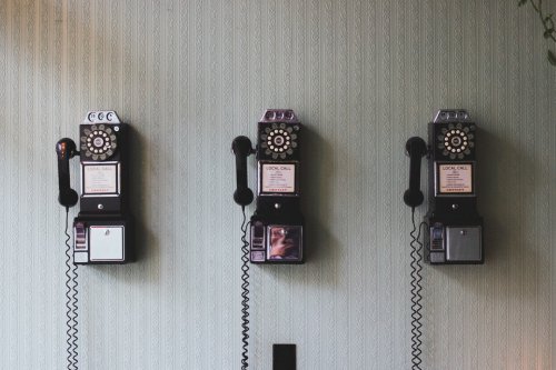 dial telephones