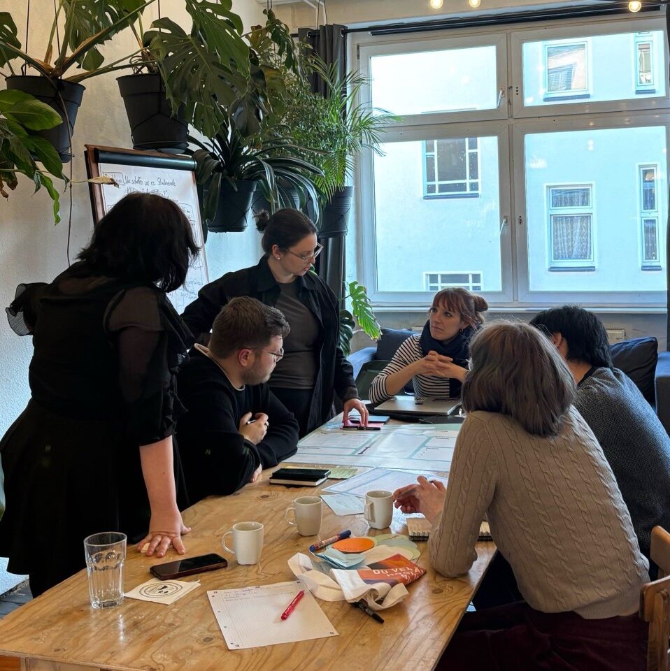 Auf diesem Bild sieht man die DCMs des AI Tracks bei der Spring School im Februar in Berlin.